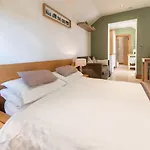 1 Bed In Oc-hh102 * Нерсборо