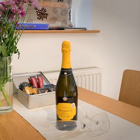 1 Bed In Oc-hh102 *