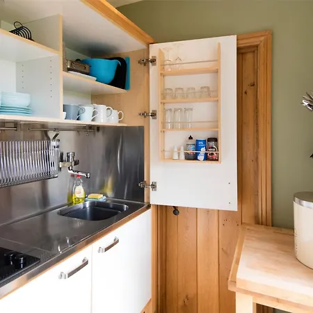 1 Bed In Hh102 *